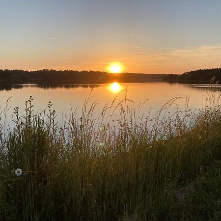 Au Pre Fleuri Eco Glamping Le Lindois Exterior foto