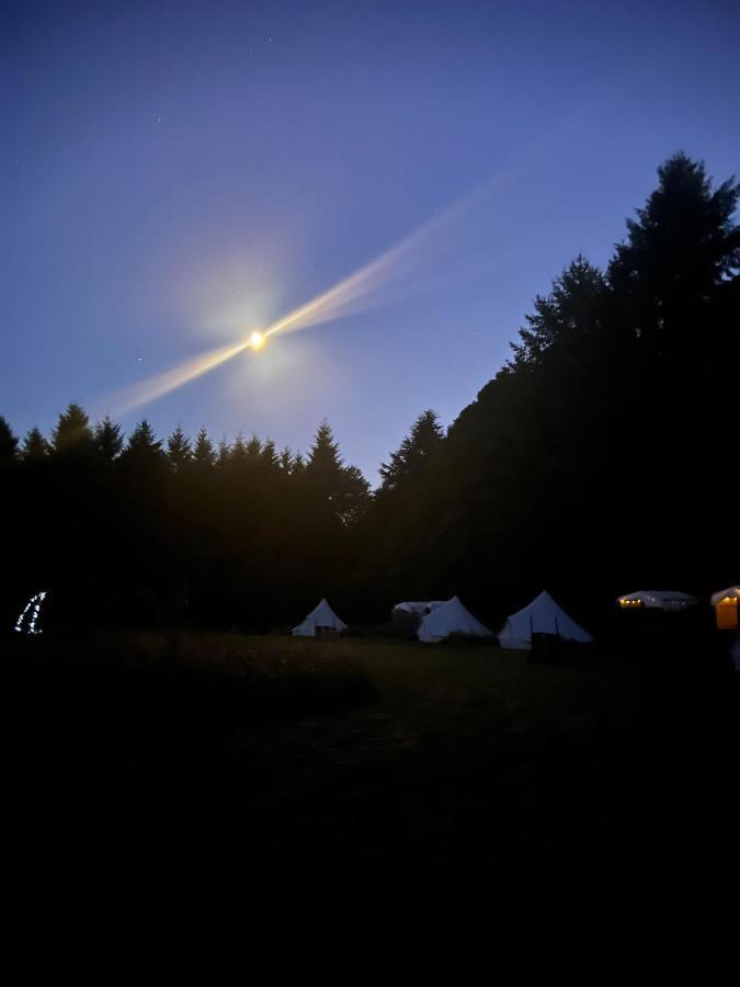 Au Pre Fleuri Eco Glamping Le Lindois Exterior foto