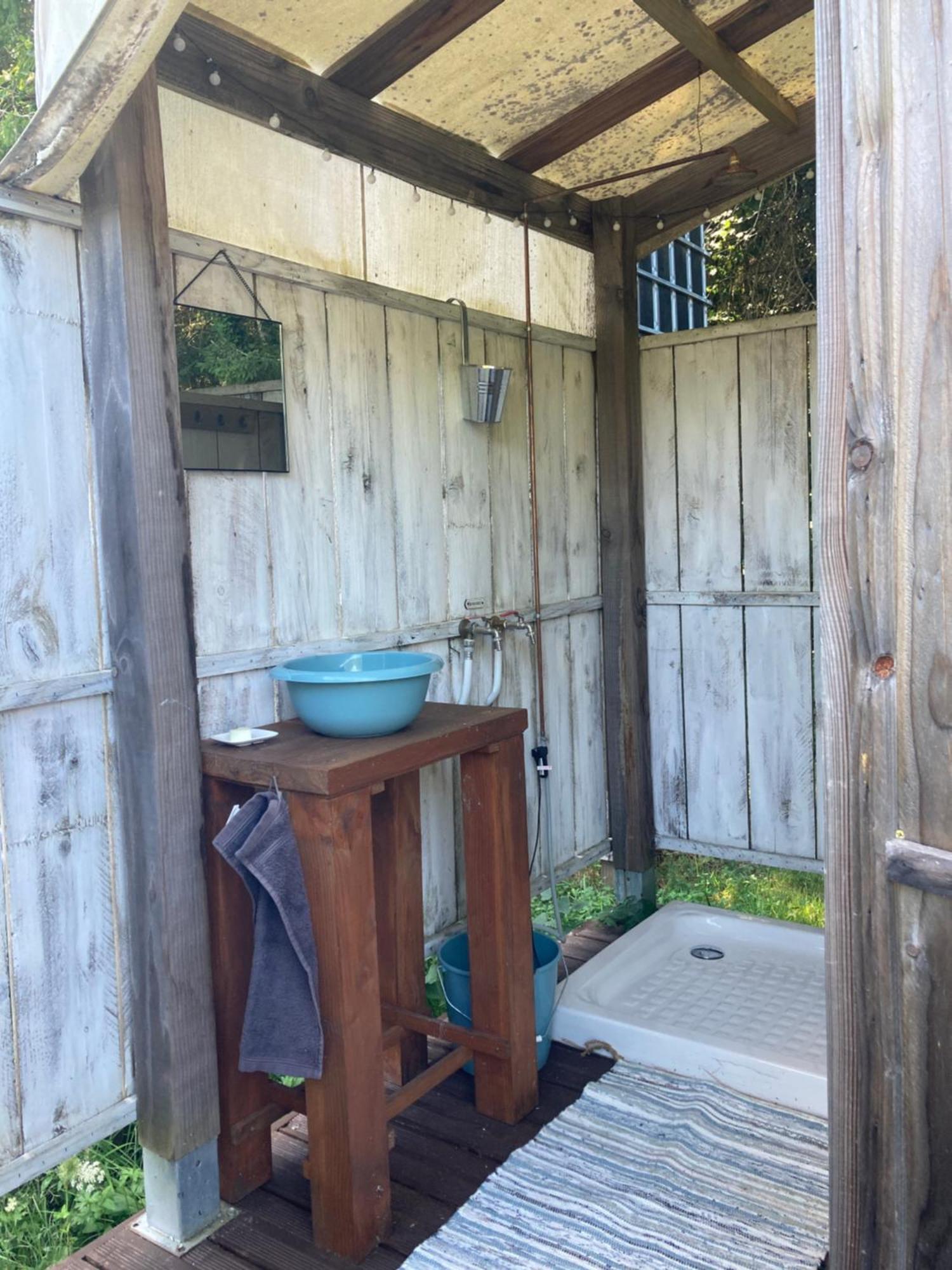 Au Pre Fleuri Eco Glamping Le Lindois Exterior foto